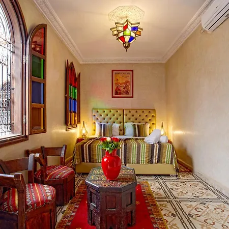 Riad Lakhdar-3