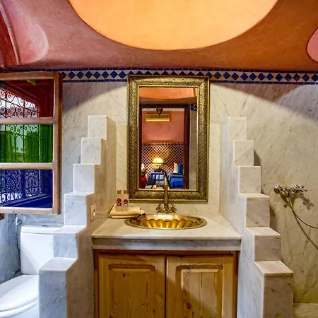 Riad Lakhdar-2